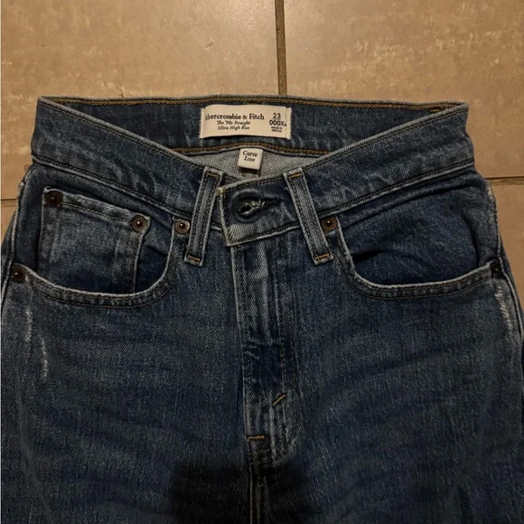 Abercrombie & Fitch Curve Love Ultra High-Rise 90’s Straight Leg Jeans 23/000XS - Picture 3 of 4